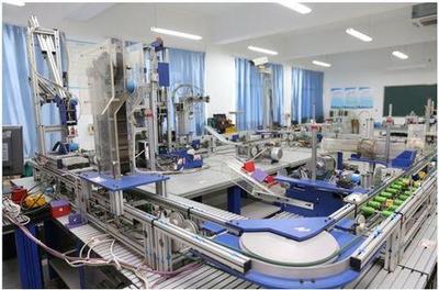 重慶萬州商貿中等專業學校機電一體化技術開發探索